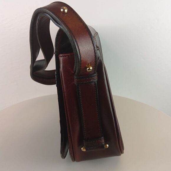 Vintage made in Italy leather burgundy shoulder bag with adjustable straps - Picture 6 of 12